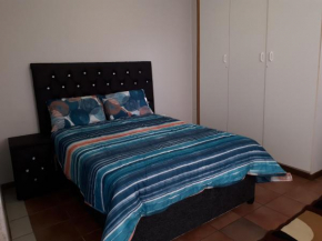 Cottage, close to UJ, Milpark, Wits
